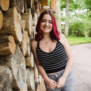 Meet your Posher, Marissa